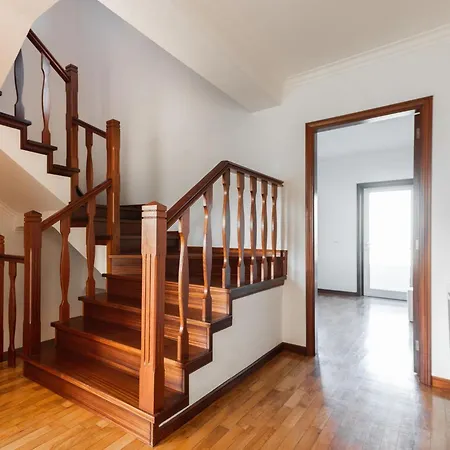 Gelfa House *